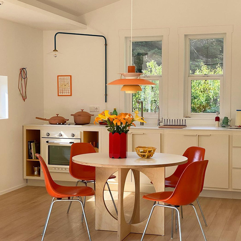 Colorful Radiance: Lighting Up the New Year with Rayon Shine