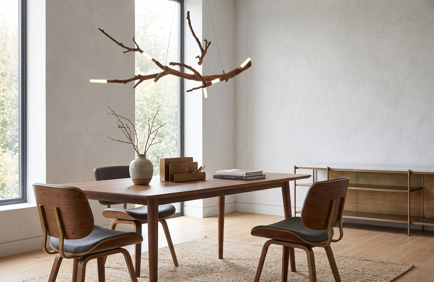 The Secret to Perfect " Cabin Chic" Decor? It's All About the Lighting
