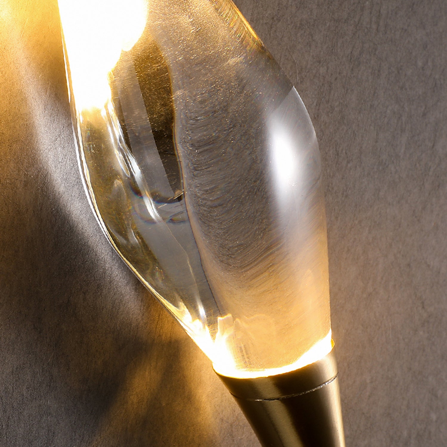 Asher Wall Lamp