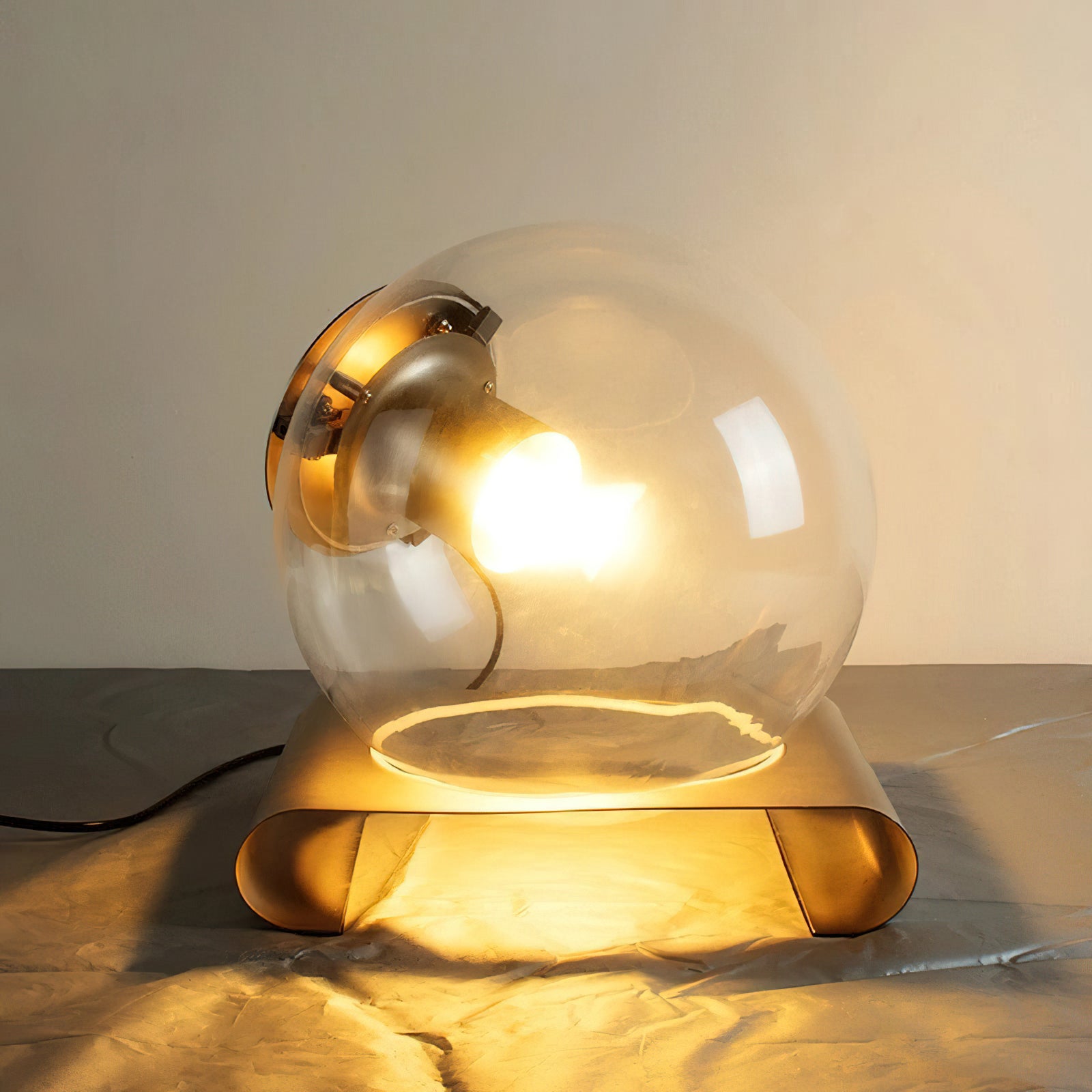 La lampe de table Globe
