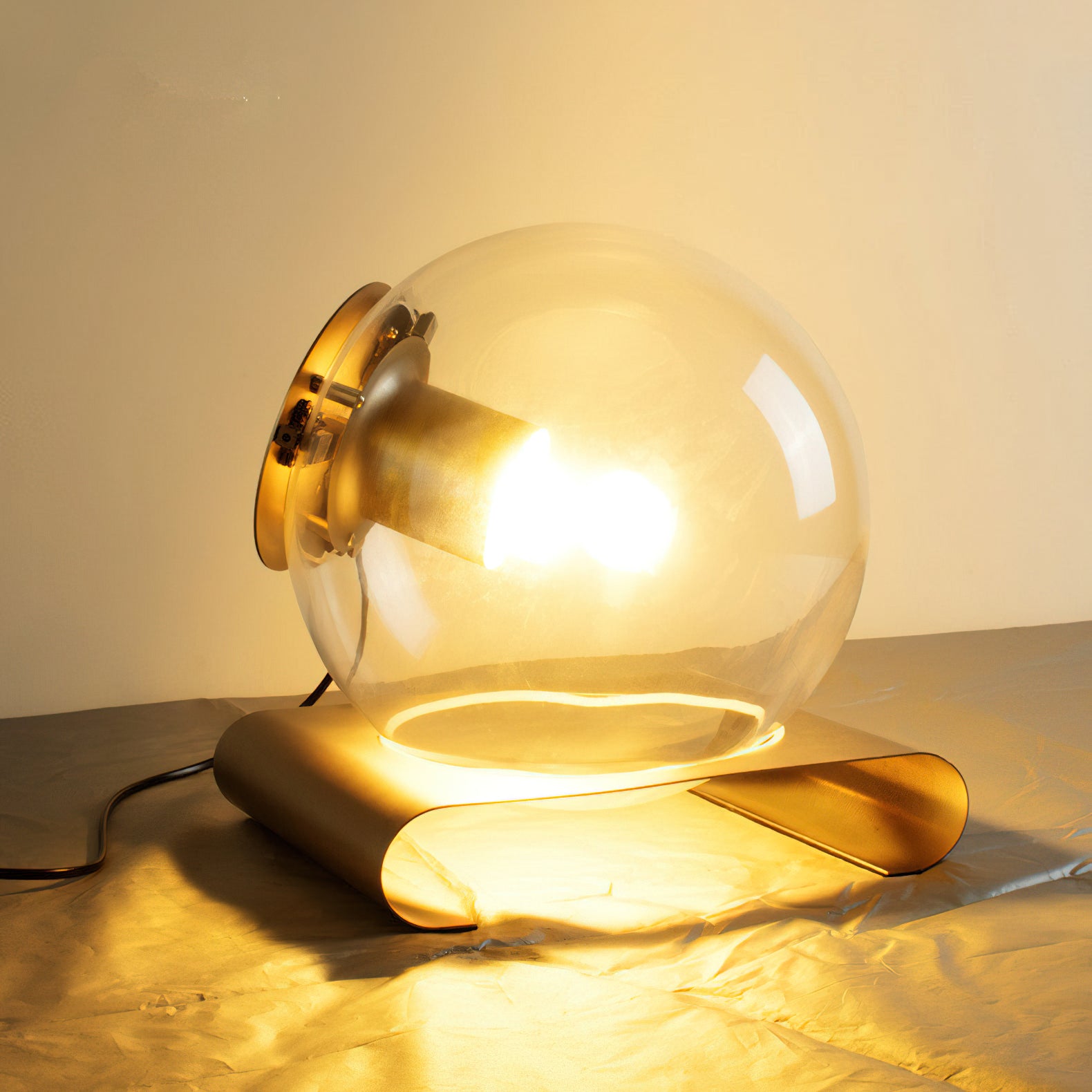 La lampe de table Globe