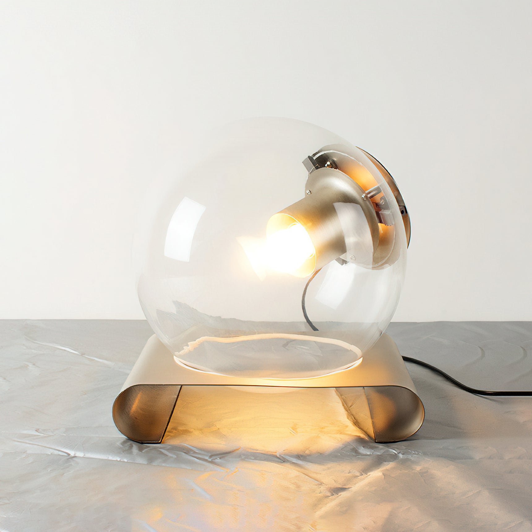 La lampe de table Globe