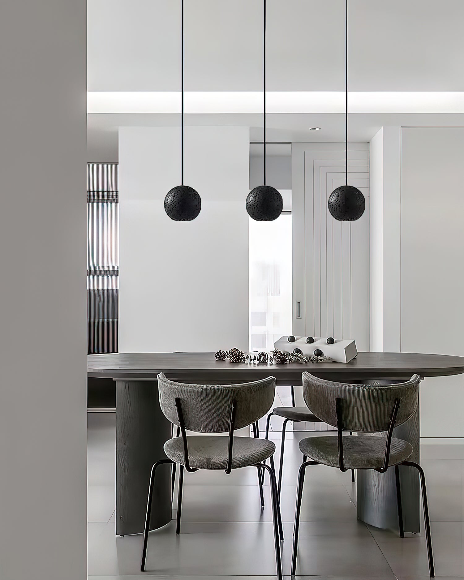 Brummel Pendant Light