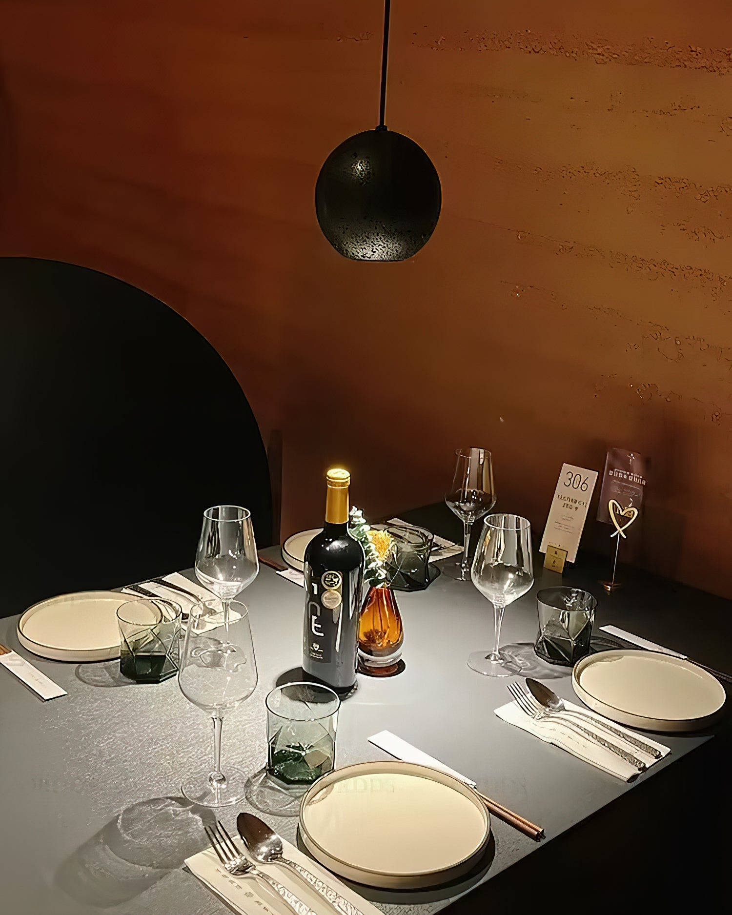 Brummel Pendant Light