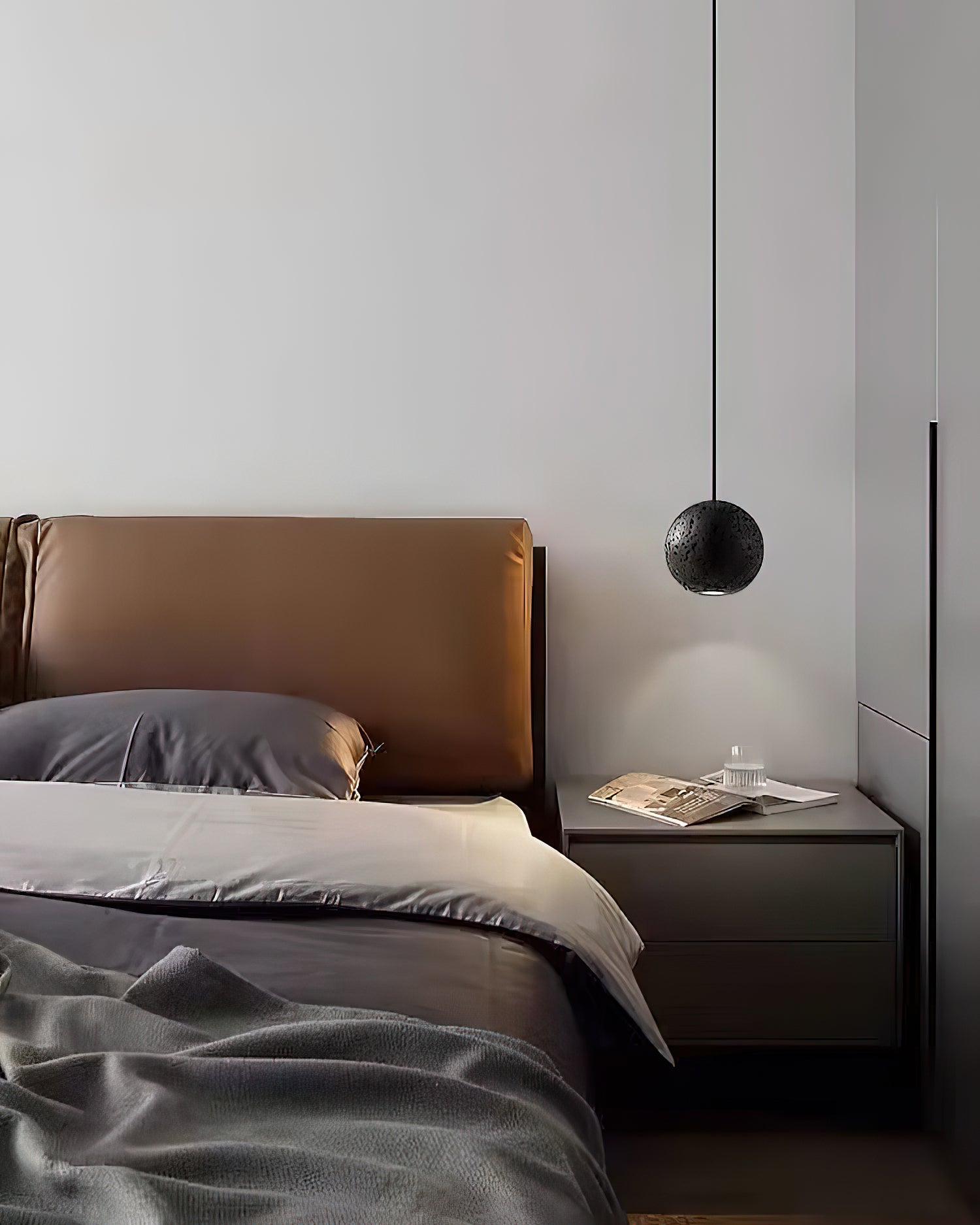 Brummel Pendant Light