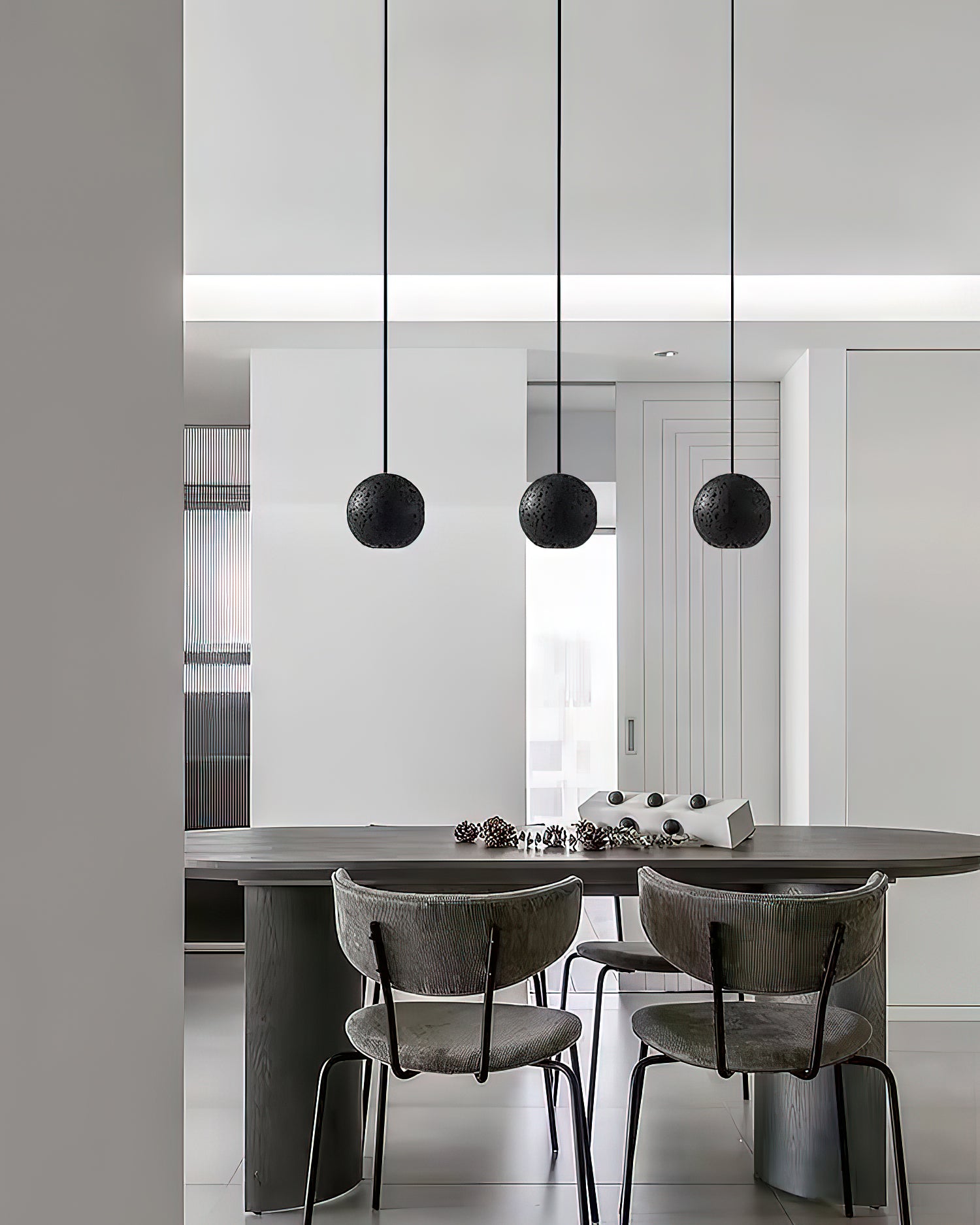 Brummel Pendant Light