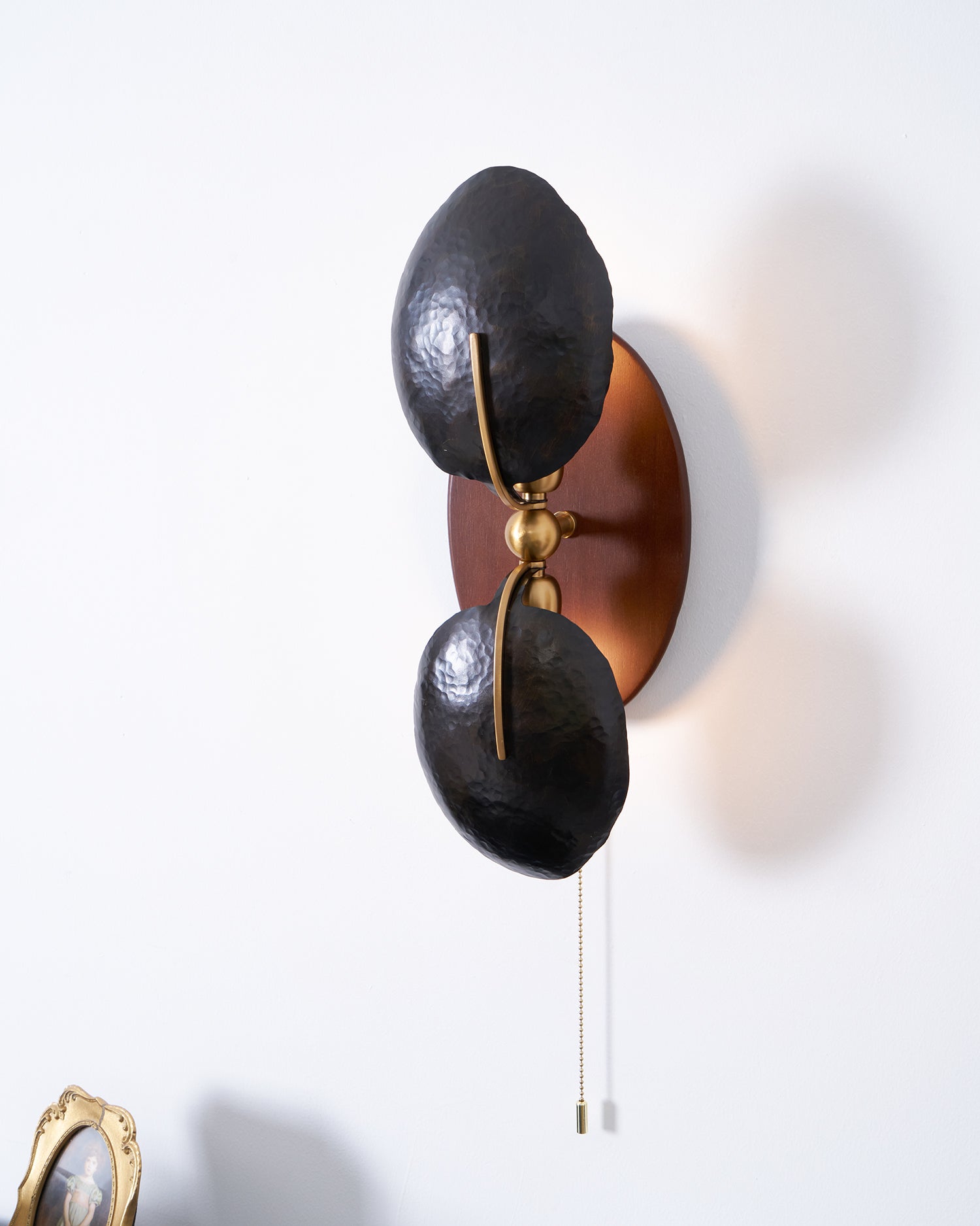 Callisto Wall Lamp