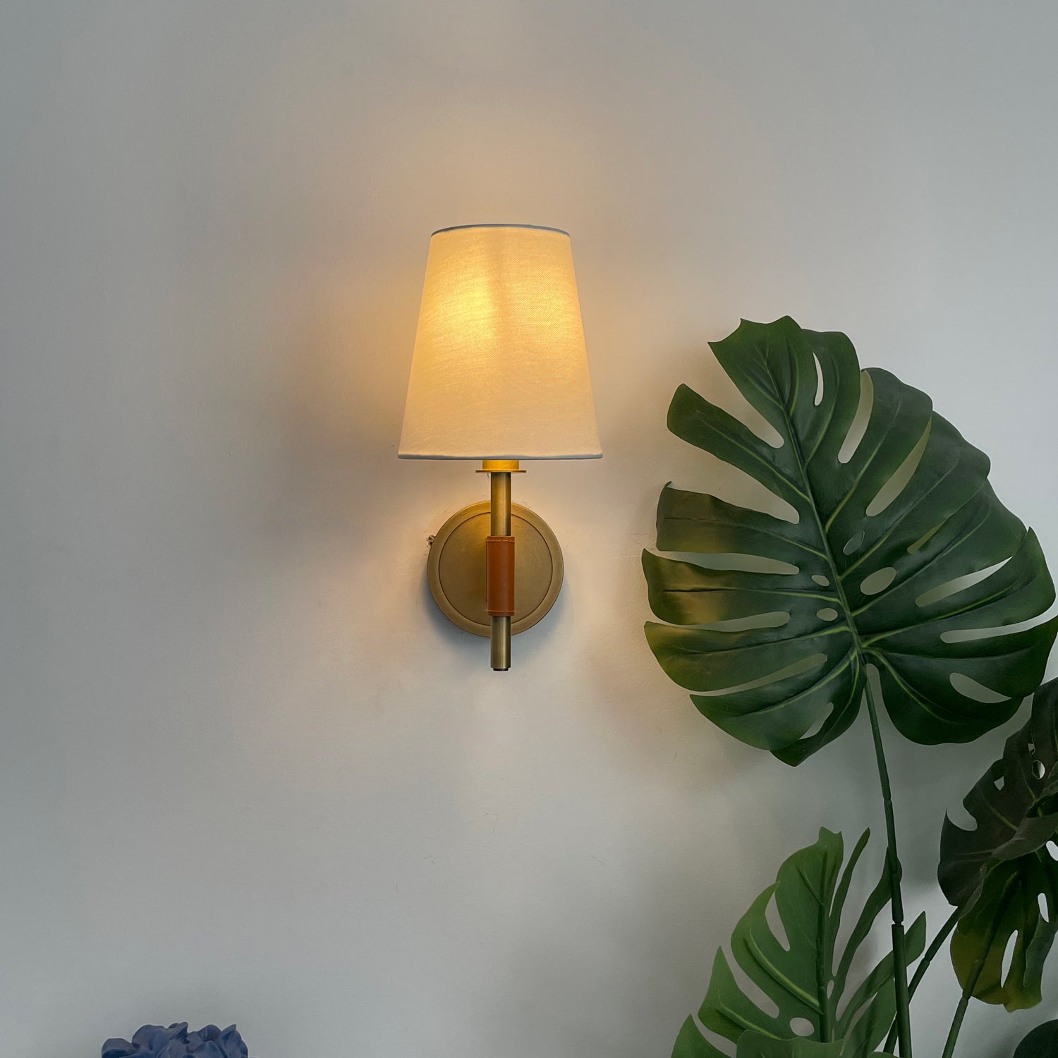 Cason Wall Light