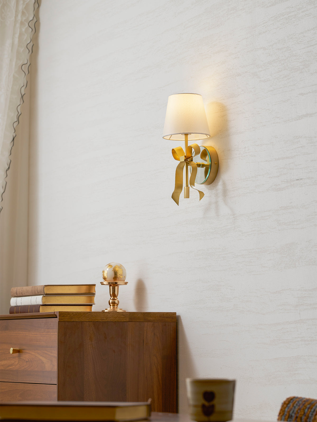 Colette Mirrored Bow Wall Sconce – detail 19