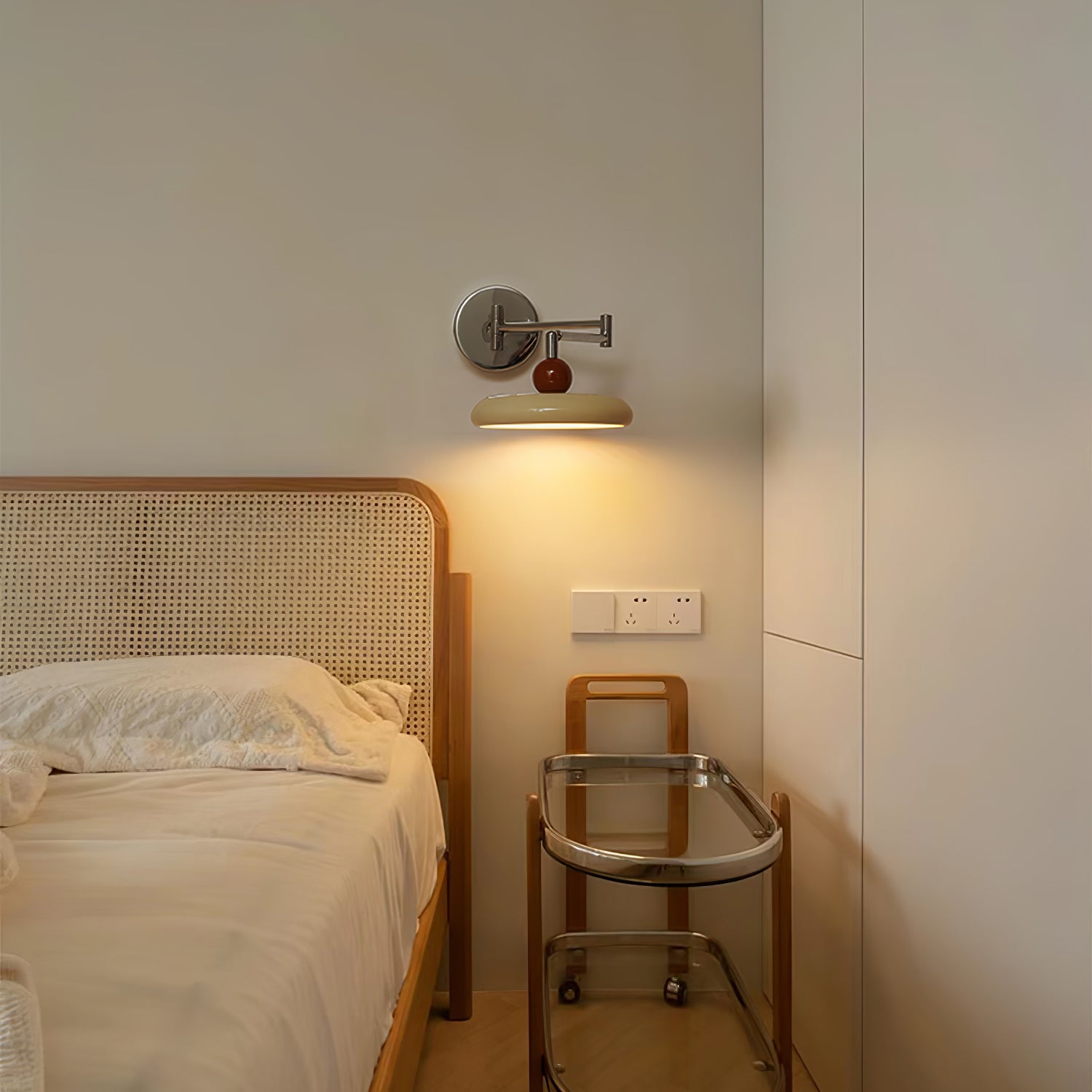 Dorrie Wall Lamp