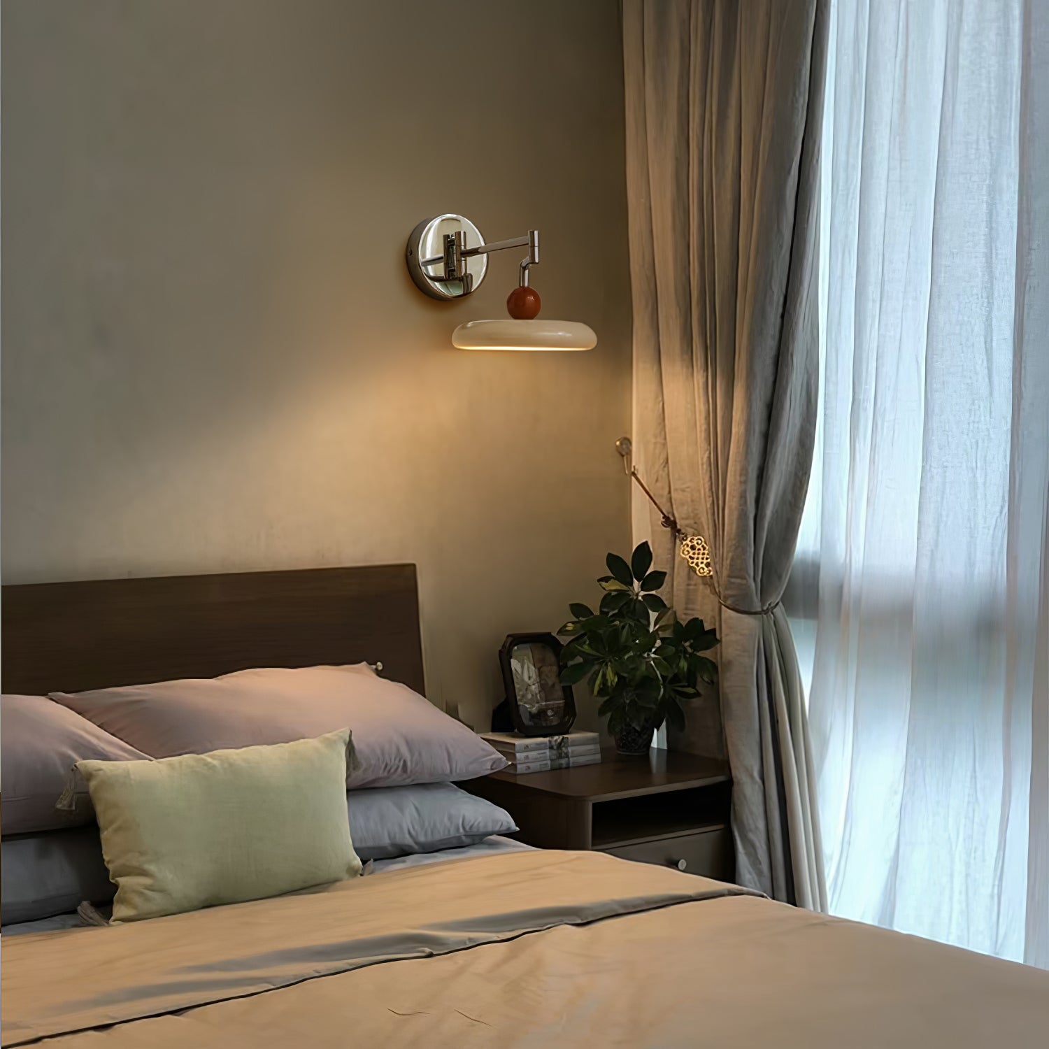 Dorrie Wall Lamp