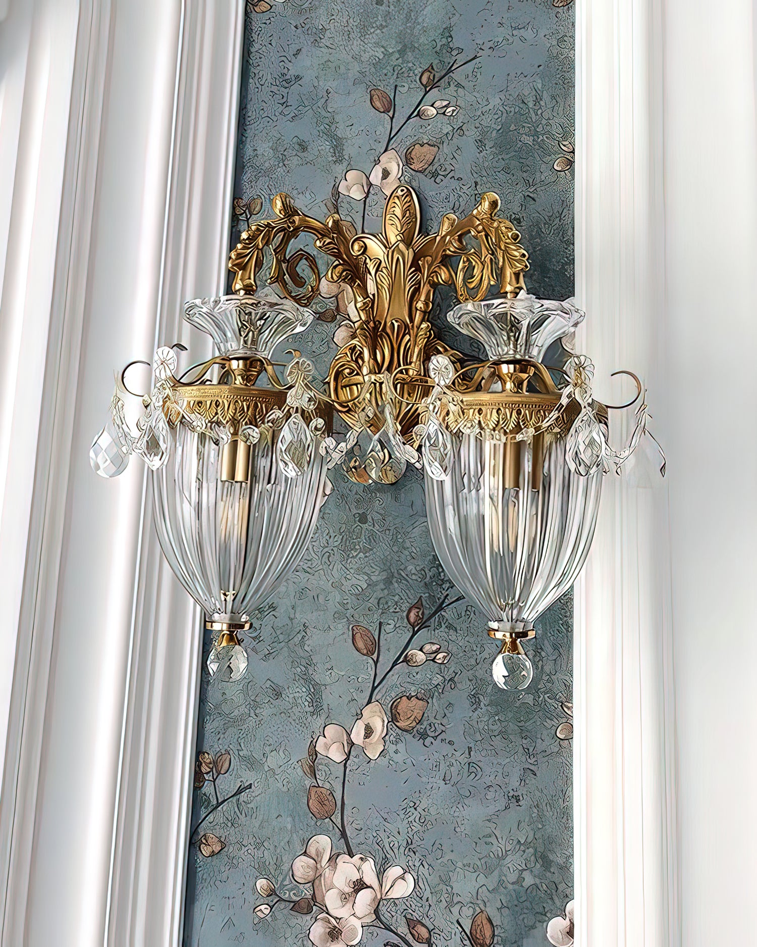 Emiliana Wall Lamp