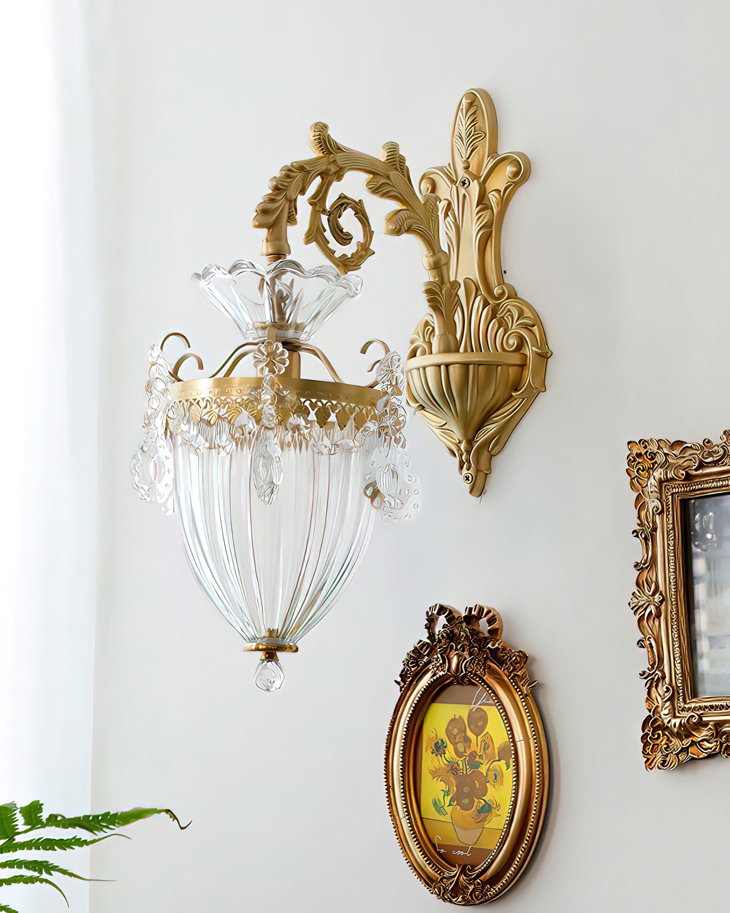 Emiliana Wall Lamp