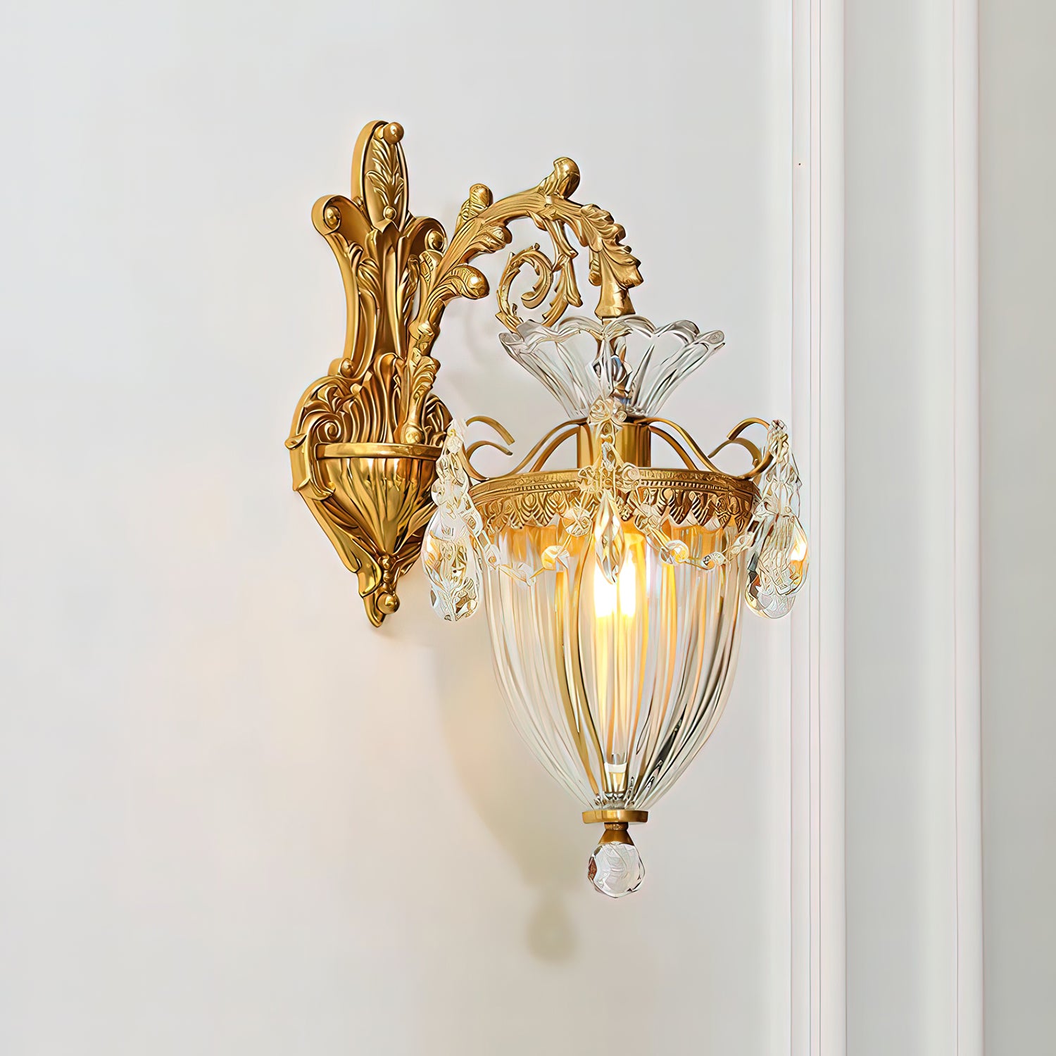 Emiliana Wall Lamp