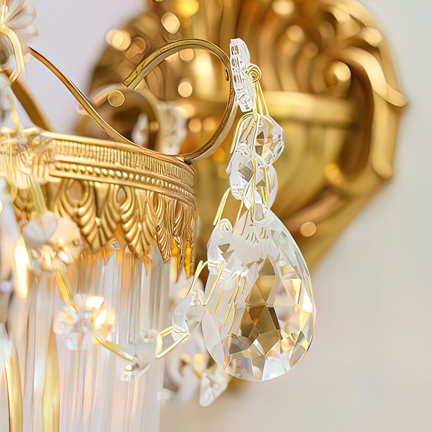 Emiliana Wall Lamp