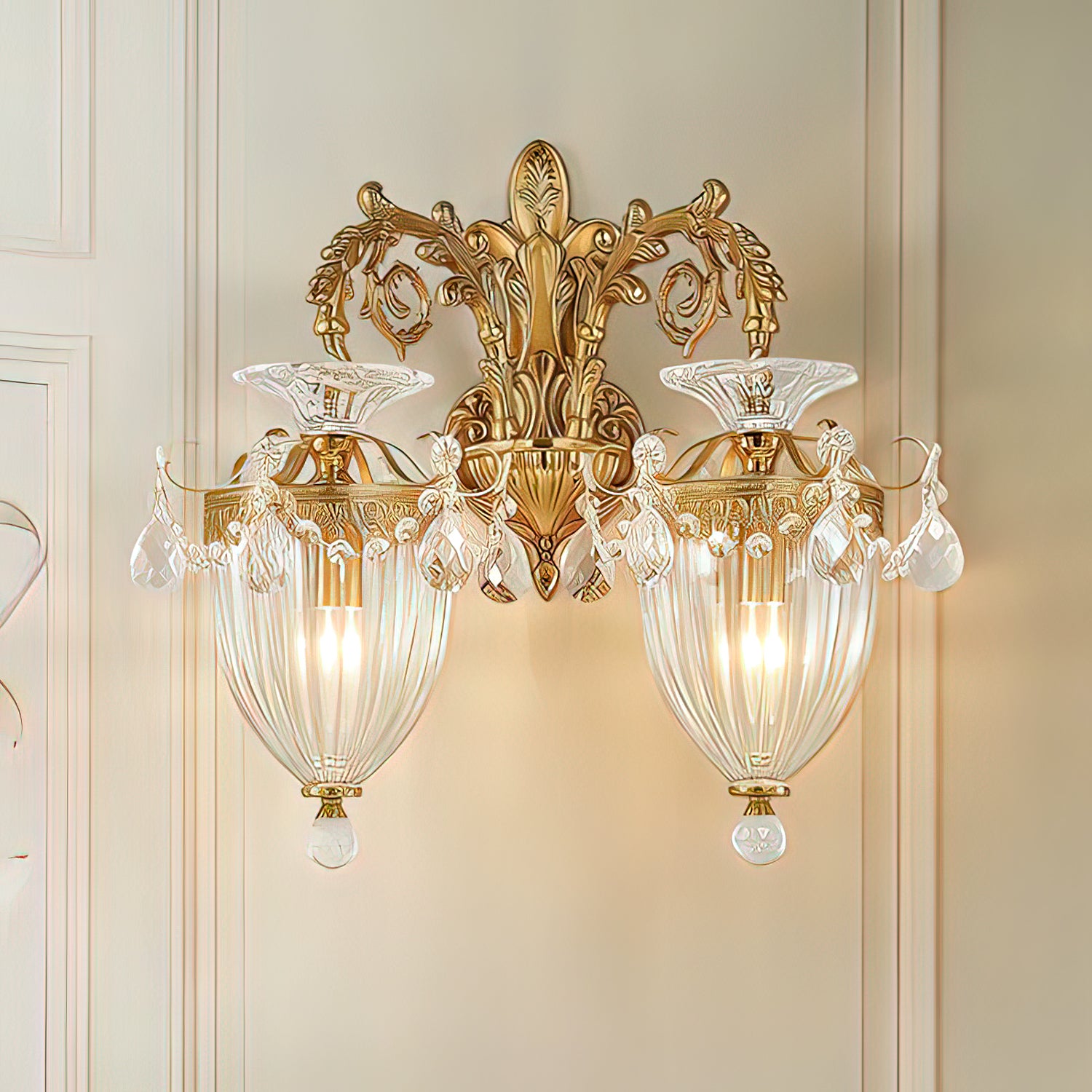 Emiliana Wall Lamp