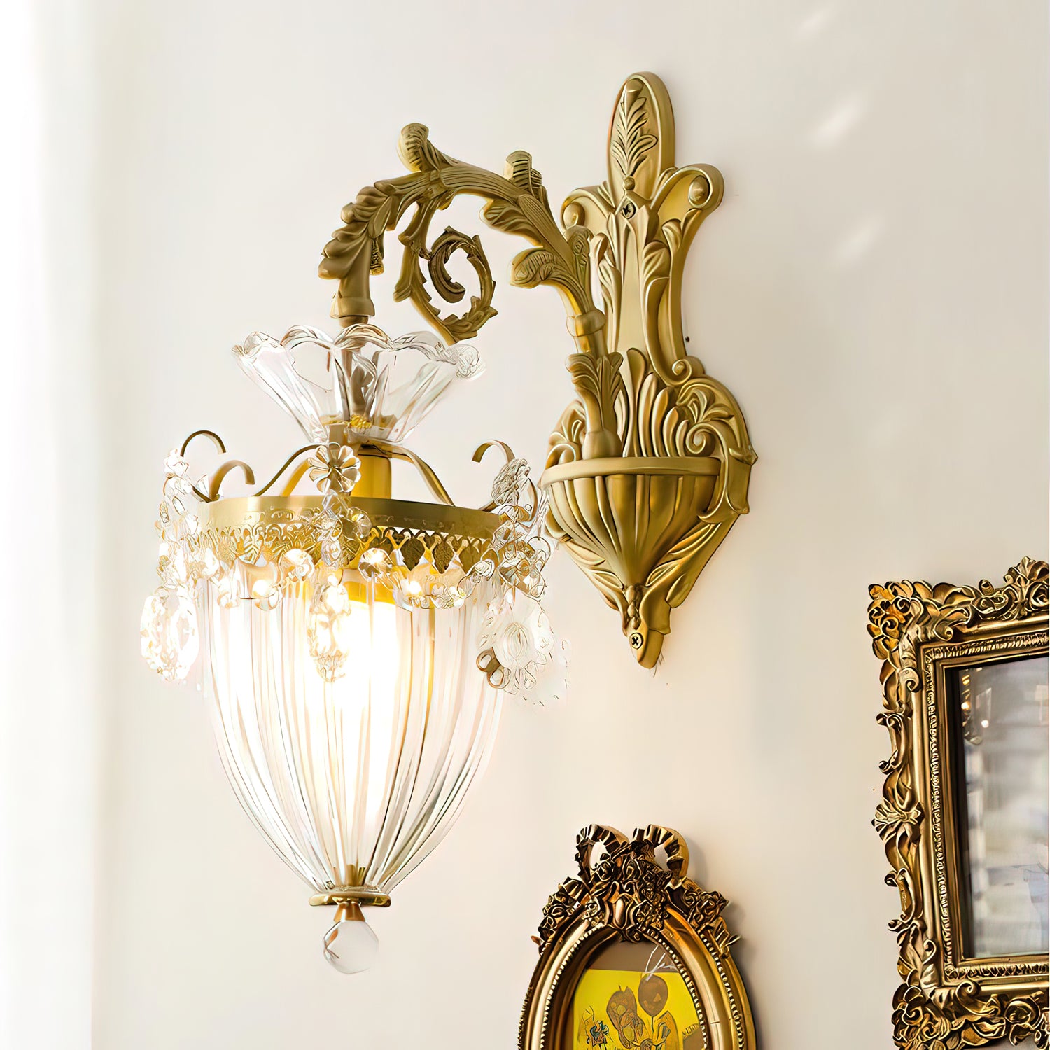 Emiliana Wall Lamp