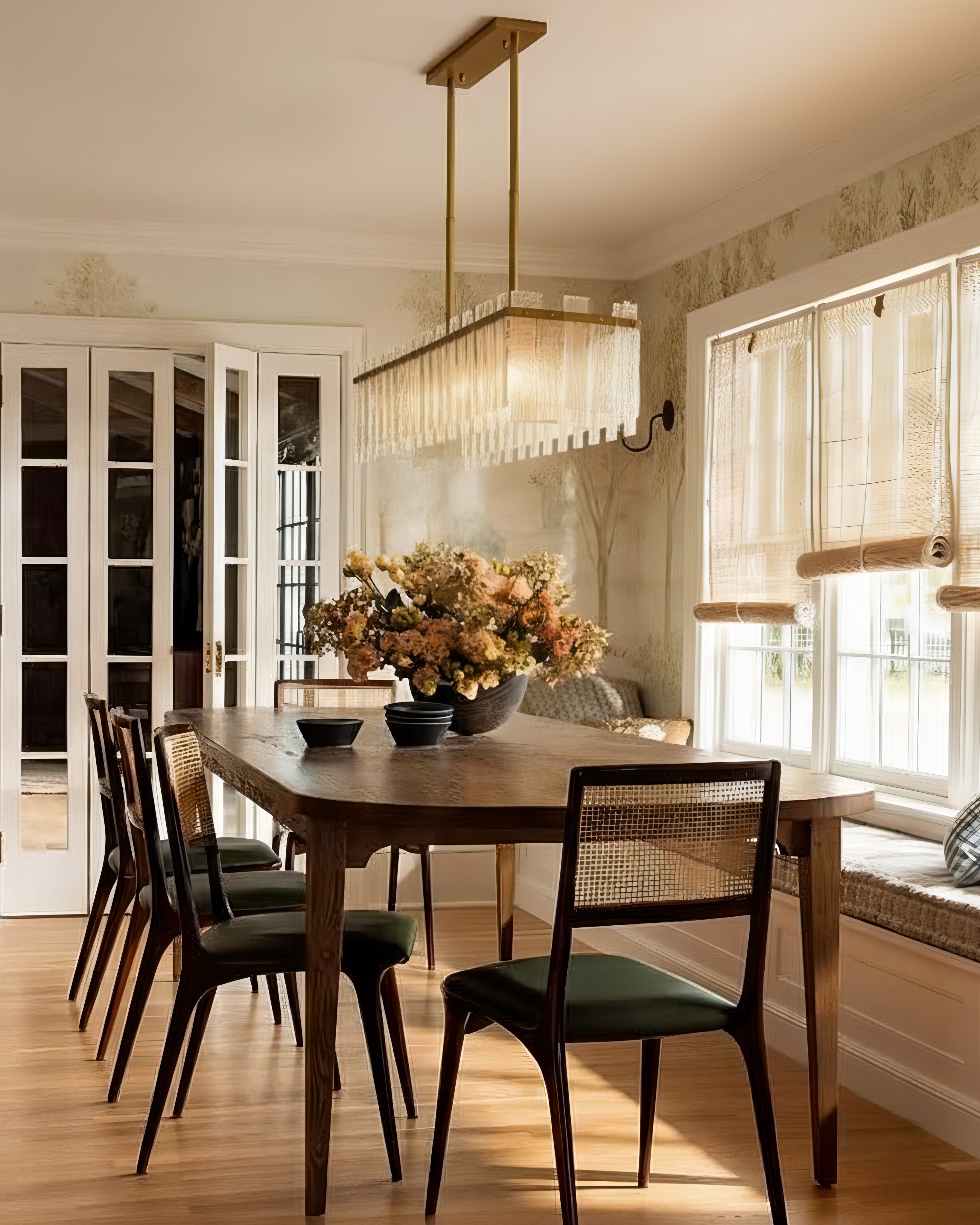 Engaveric Chandelier