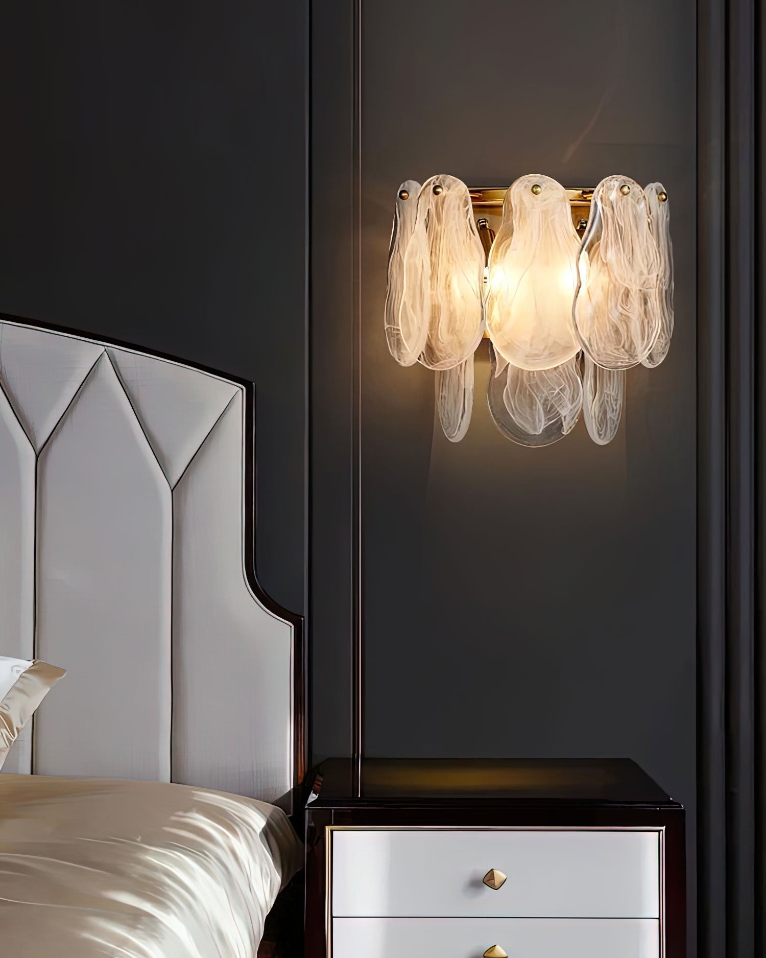 Giulia Wall Lamp