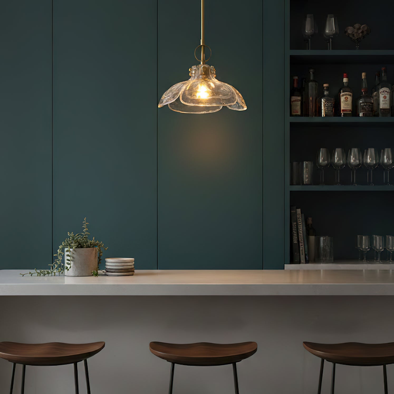 Hammered Petals Glass Pendant Lamp