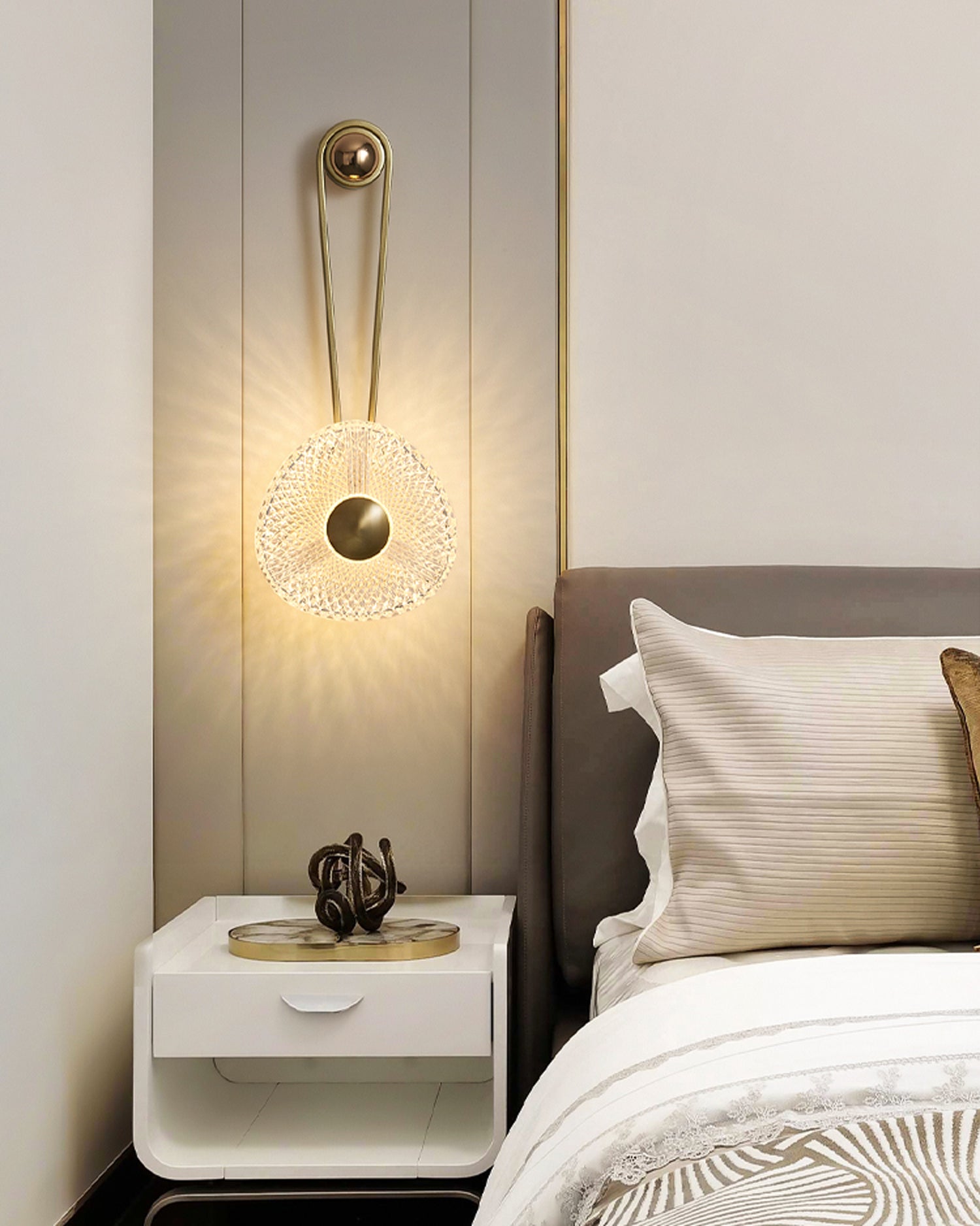 Jeppe Wall Lamp