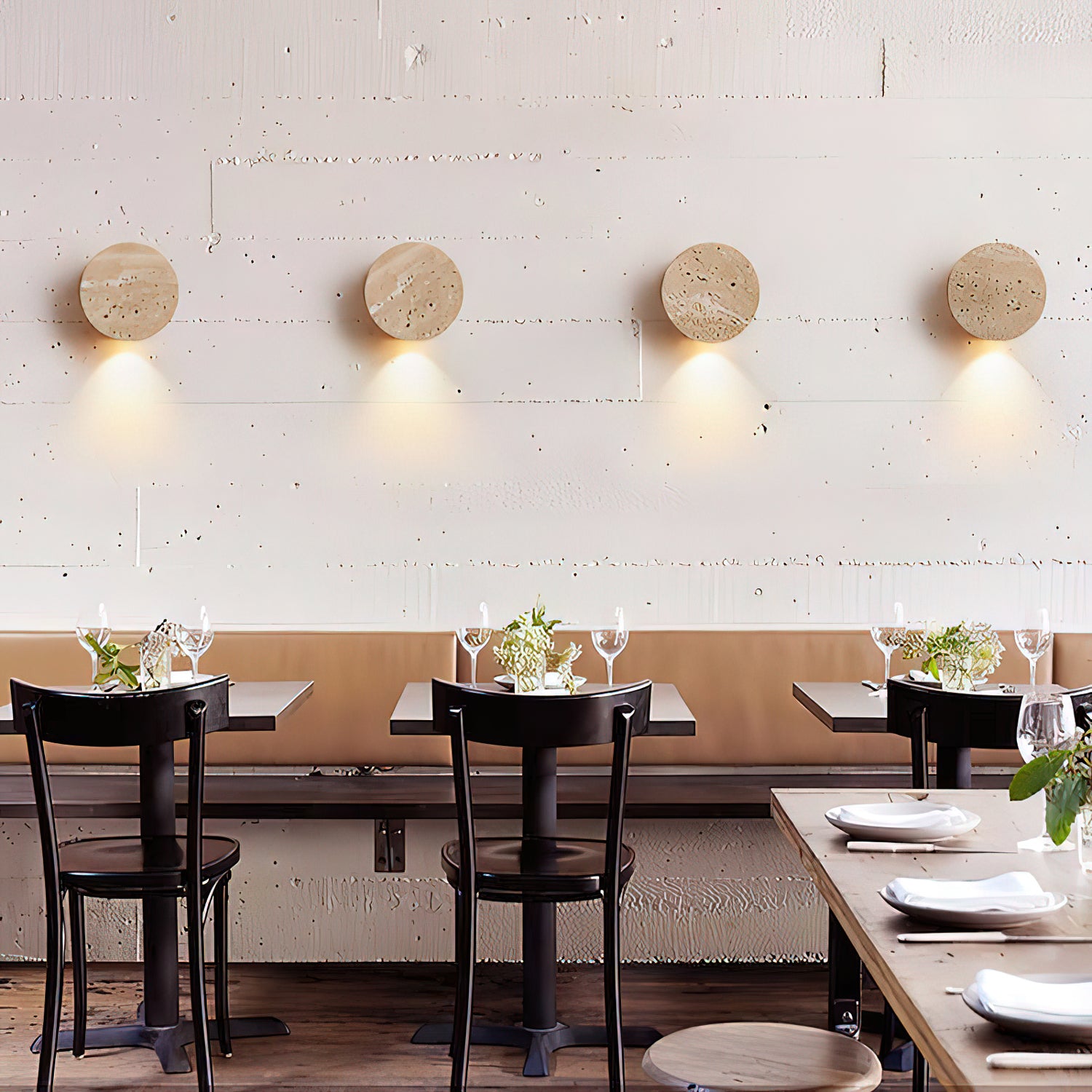 Lytheris Wall Light
