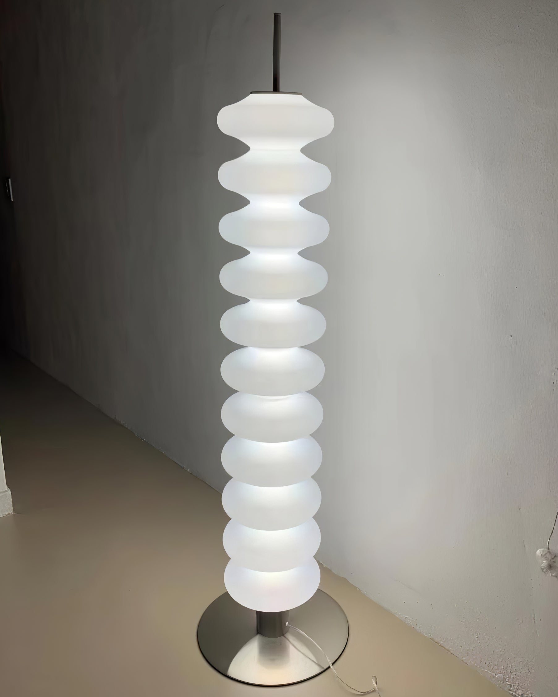 مصباح أرضي سانتا