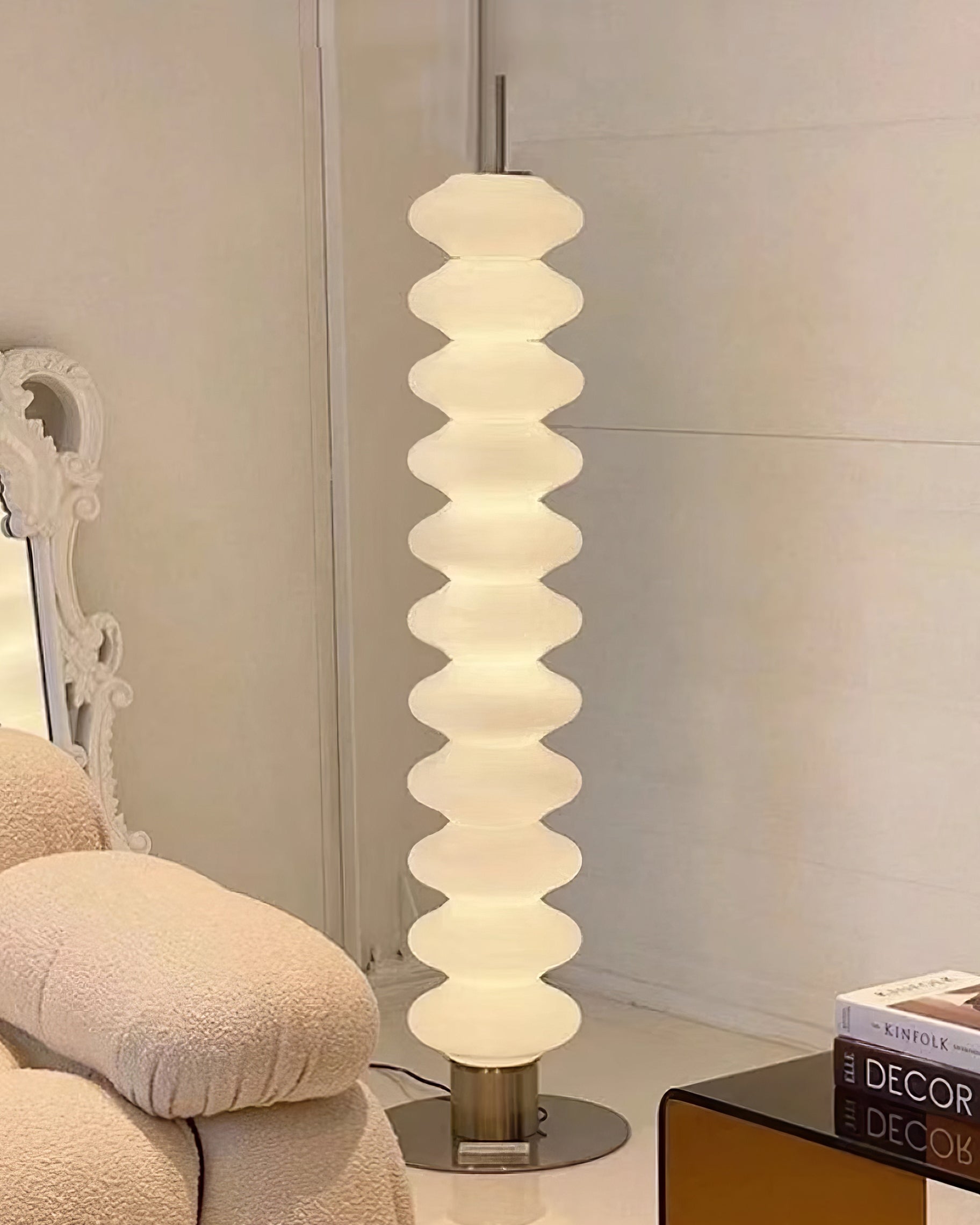 مصباح أرضي سانتا