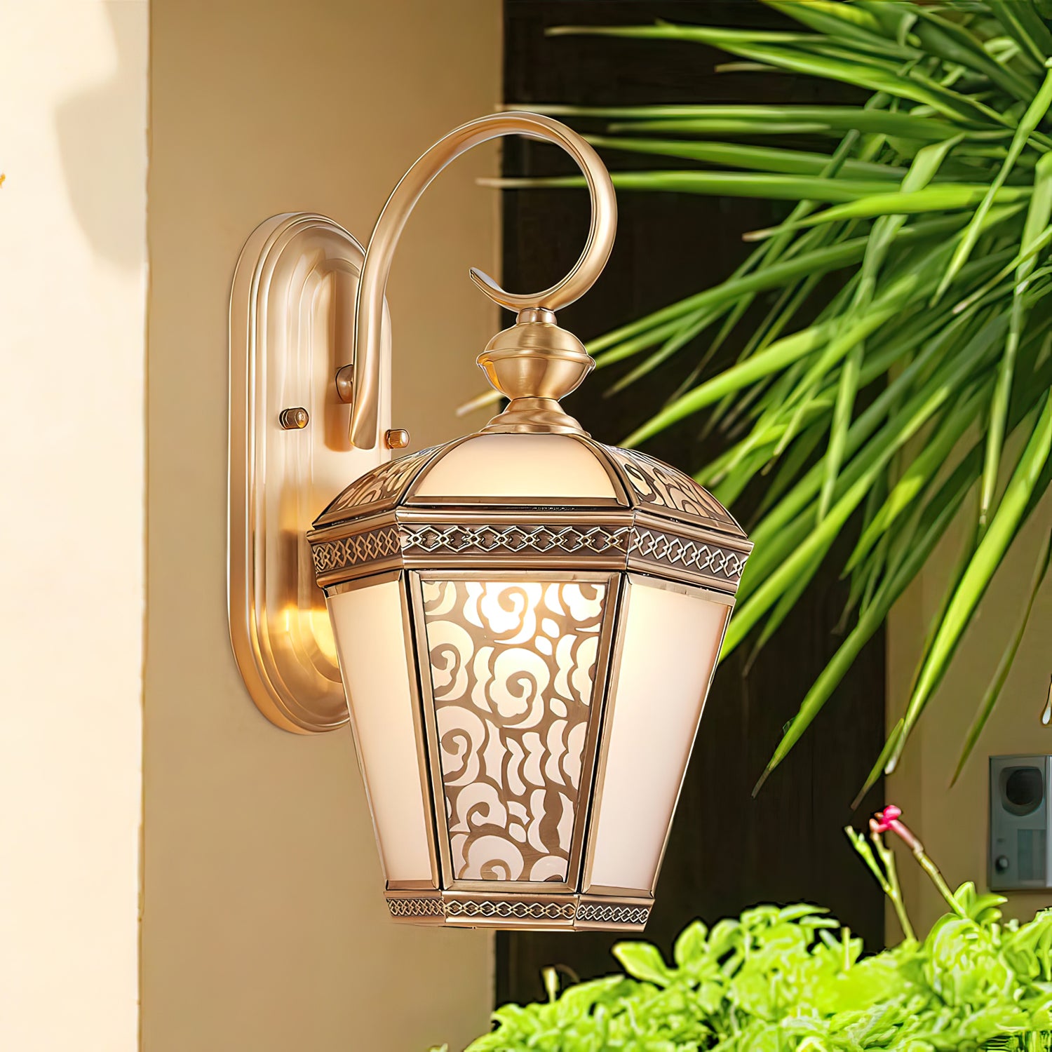 Montrose Wall Light