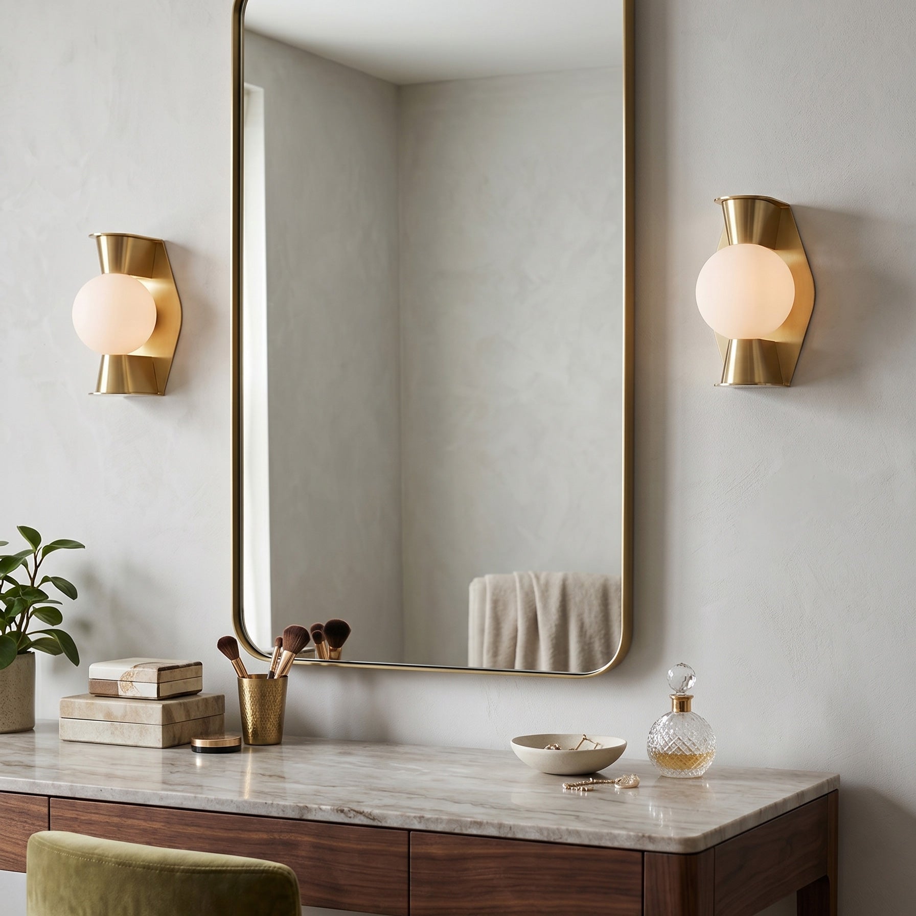 Remi Geometric Wall Sconce