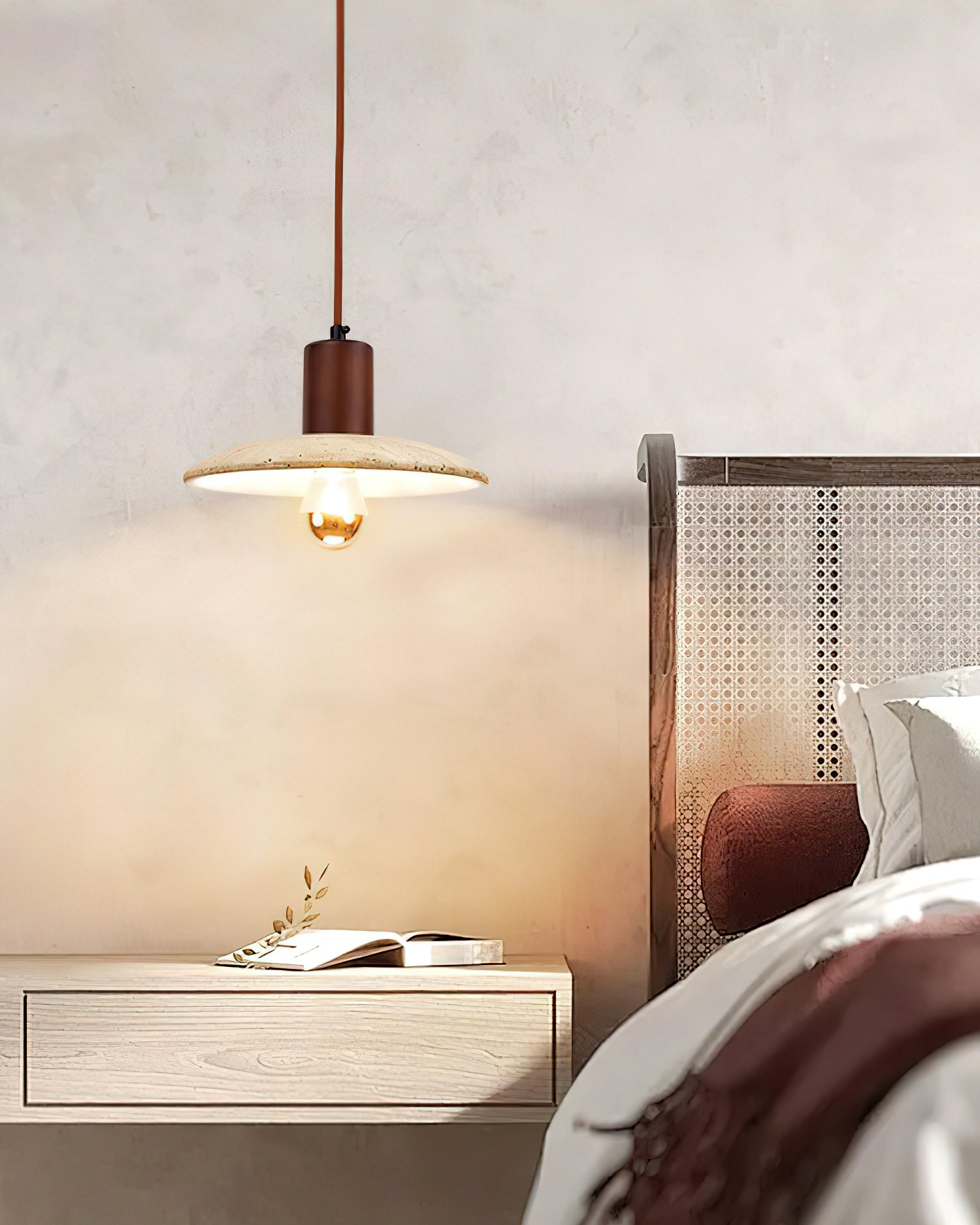 Sceadu Pendant Light