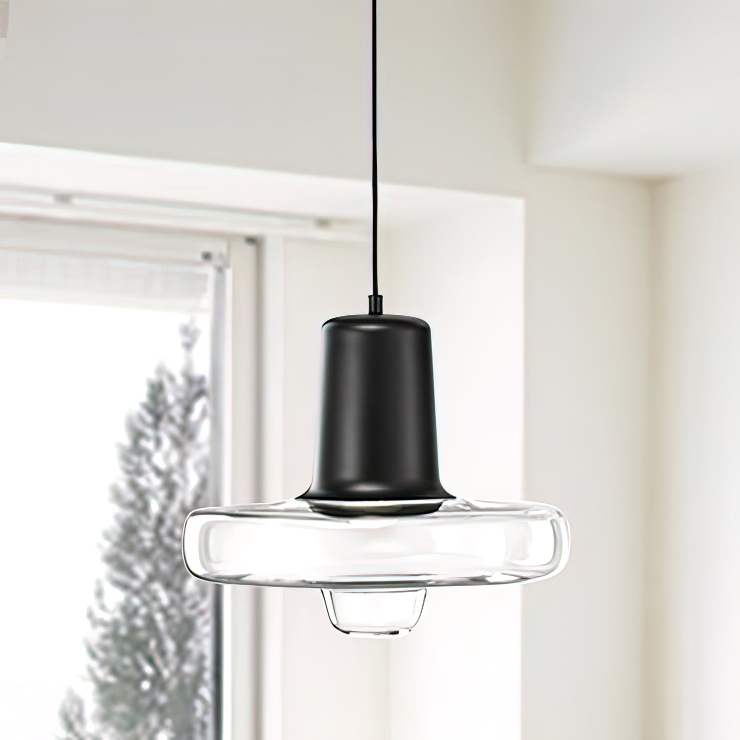 Solara Pendant Light