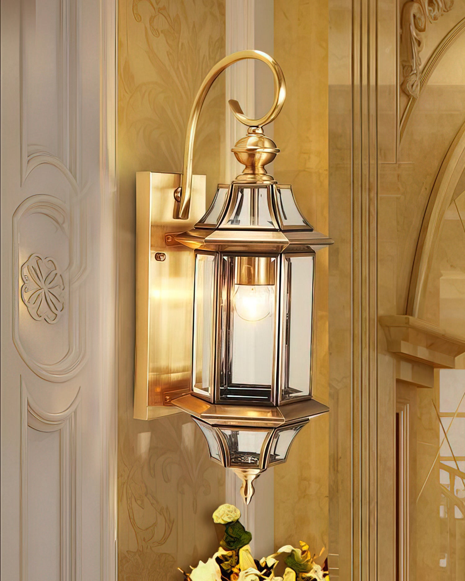 Speight Outdoor Wall Lamp