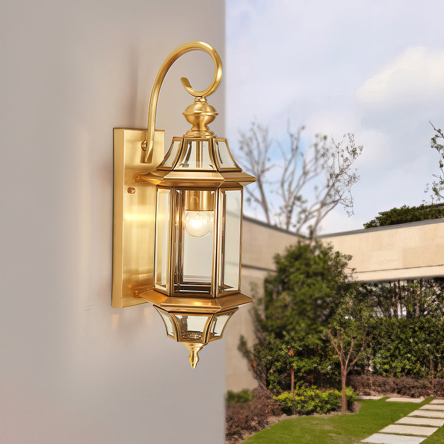 Speight Outdoor Wall Lamp