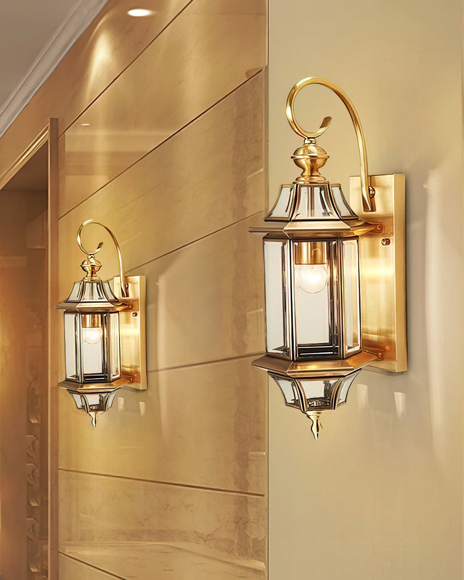 Speight Outdoor Wall Lamp