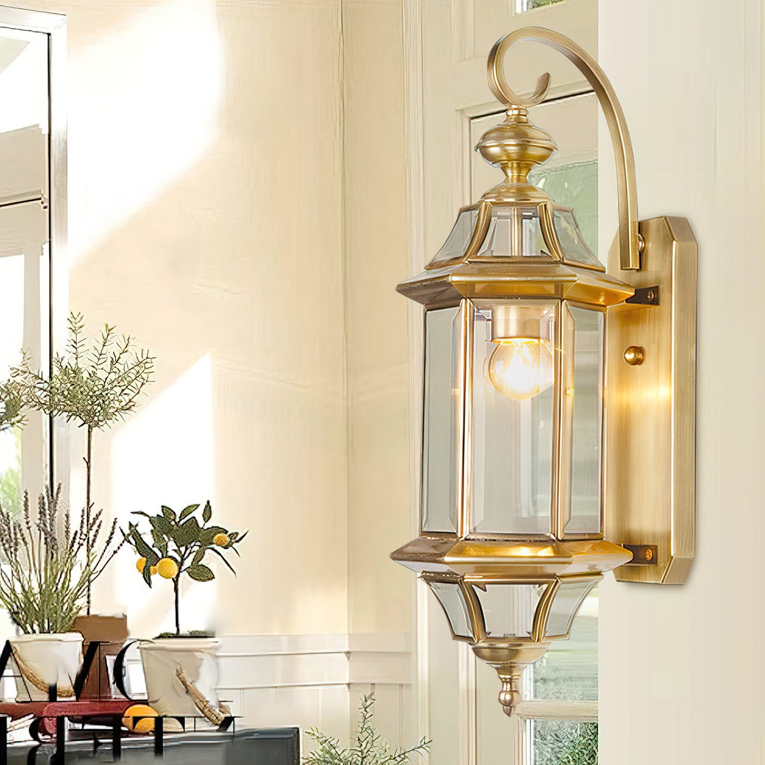 Speight Outdoor Wall Lamp
