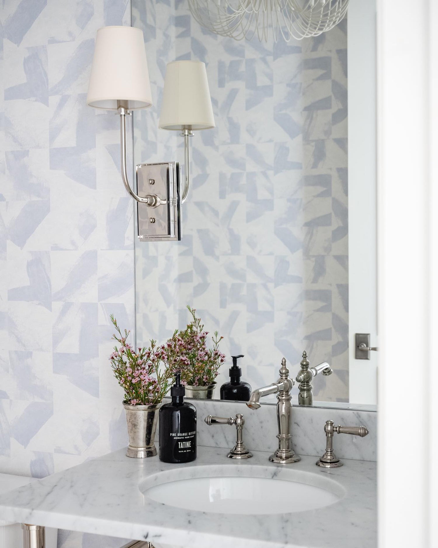 Tavernier Wall Lamp