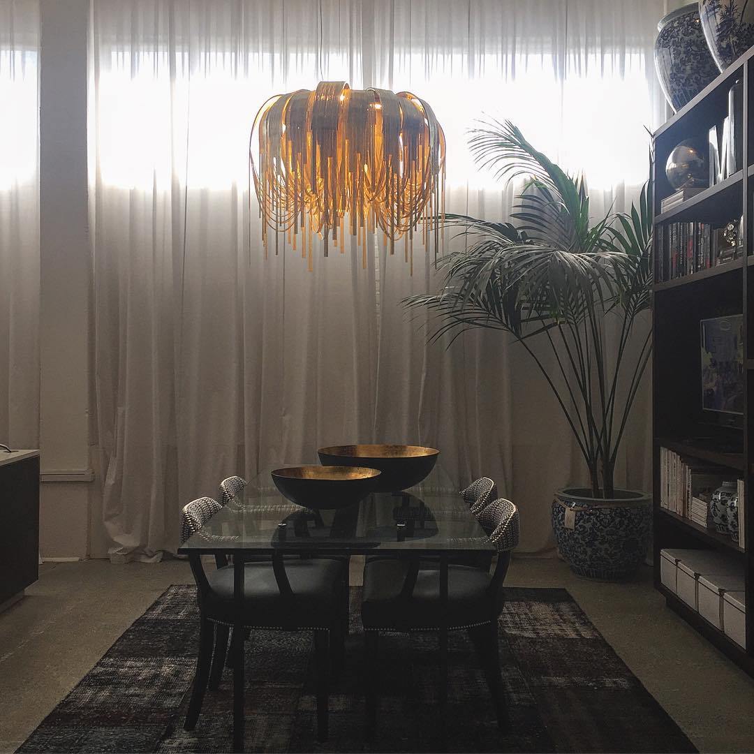 Volver Chandelier