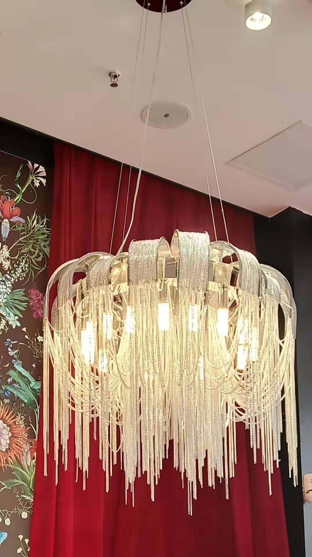 Volver Chandelier