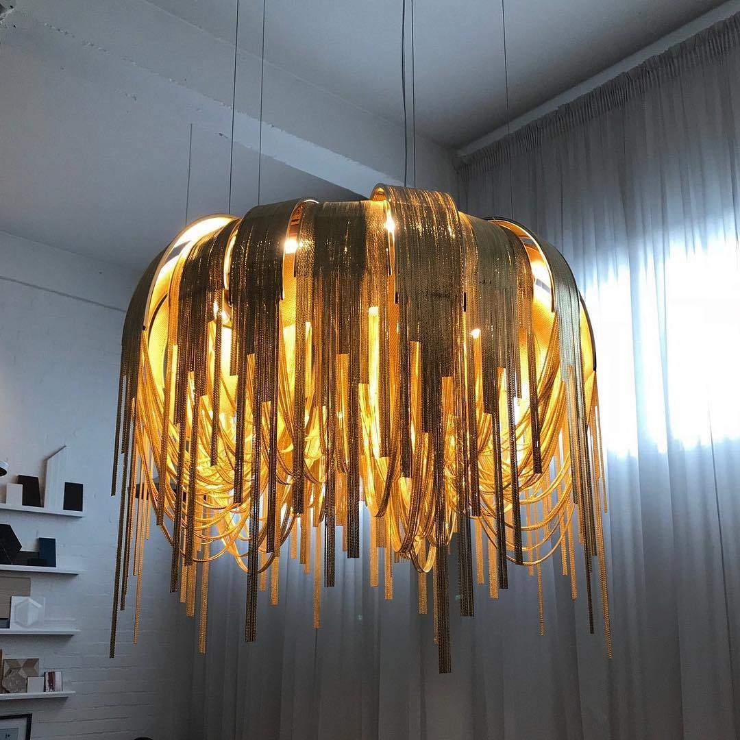 Volver Chandelier