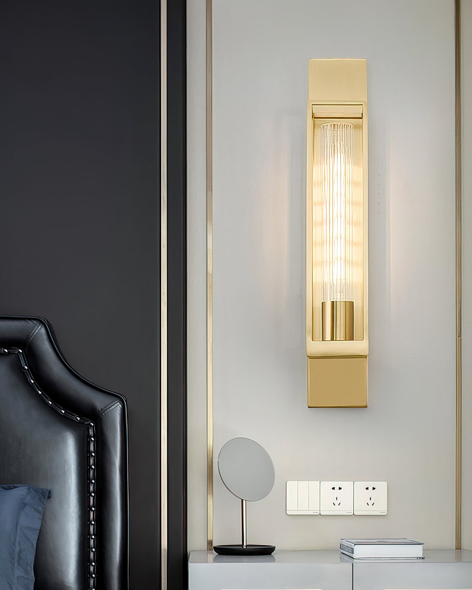 Willmar Wall Light