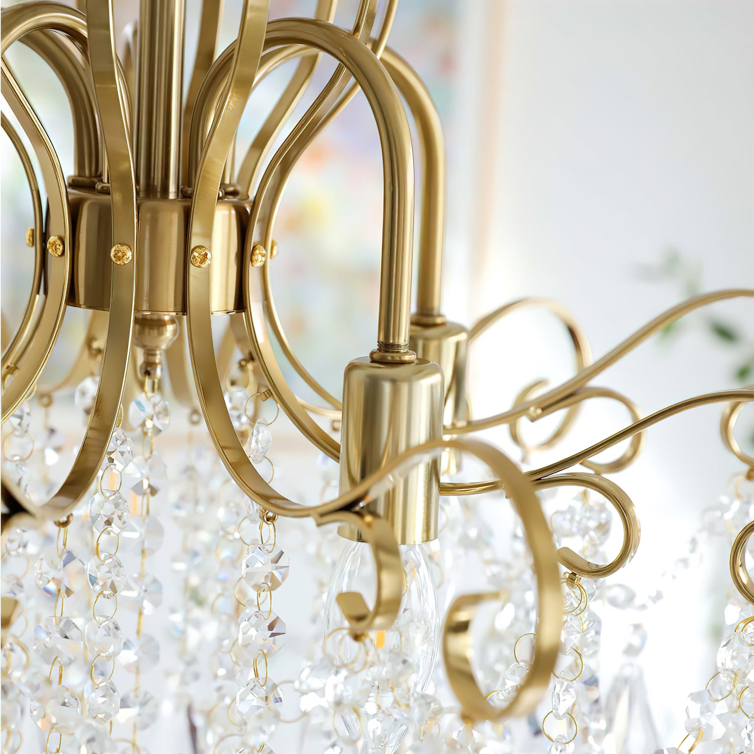 Wuzups Chandelier