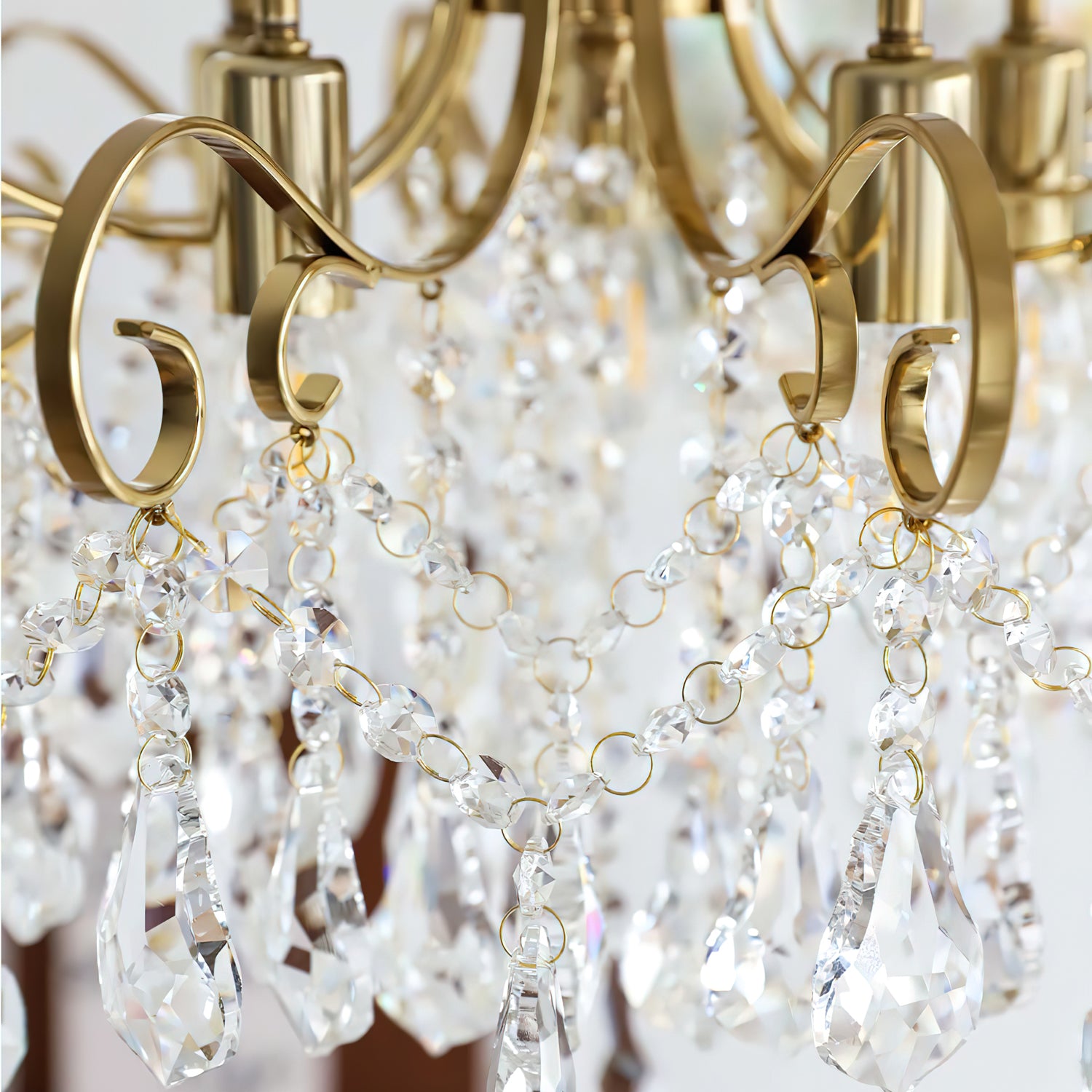 Wuzups Chandelier