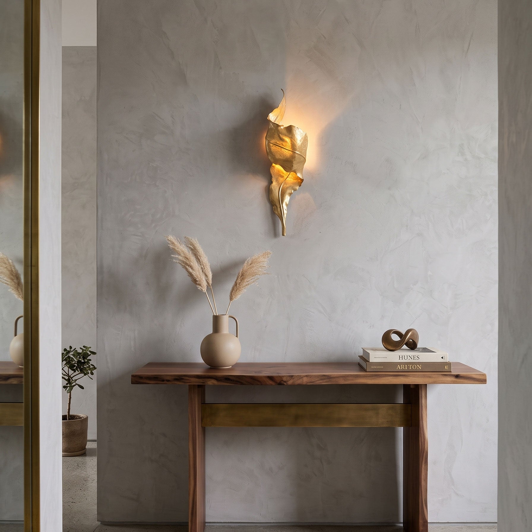 Rayonshine Althaia Sculptural Leaf Wall Sconce — Detail View 5