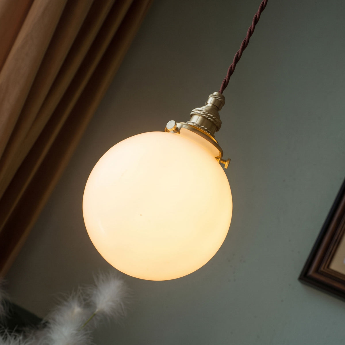 Augustine Milk Glass Pendant Lamp – detail 18