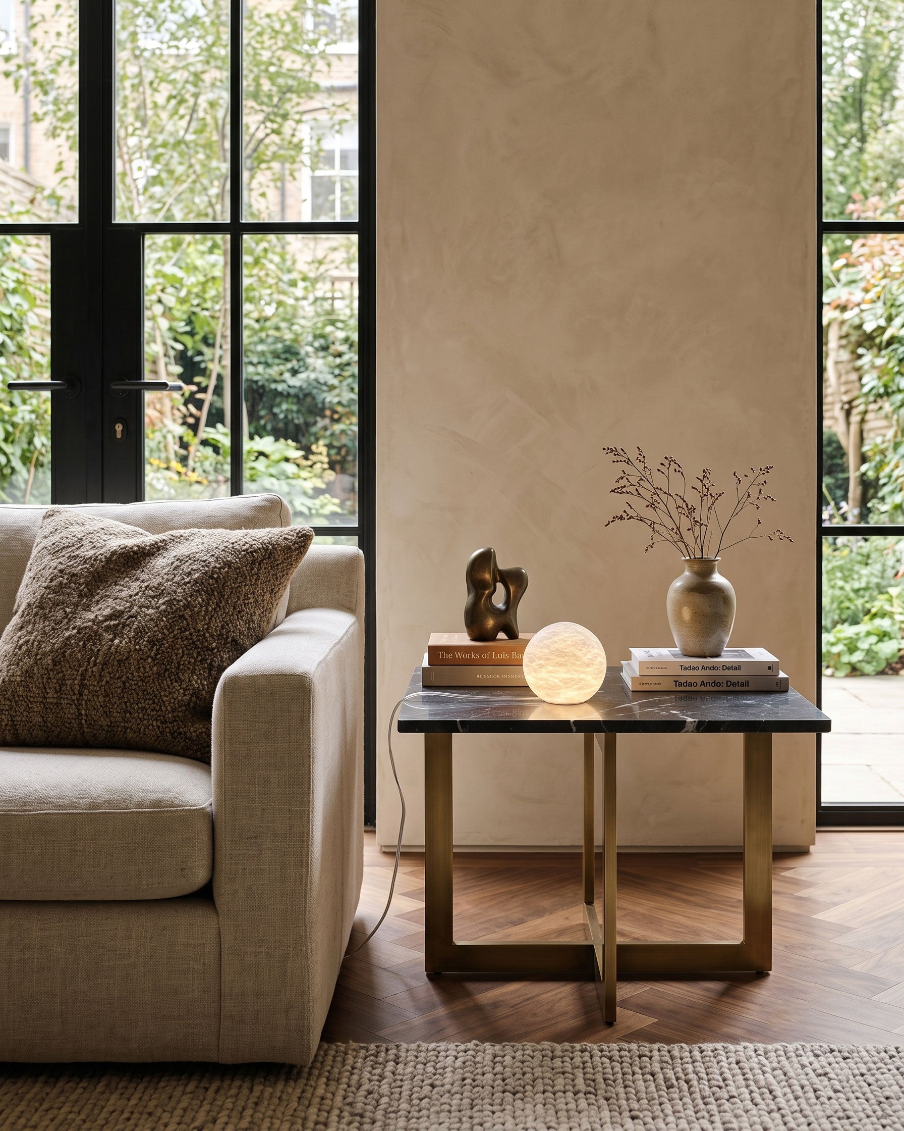 Darrow Glowing Table Lamp