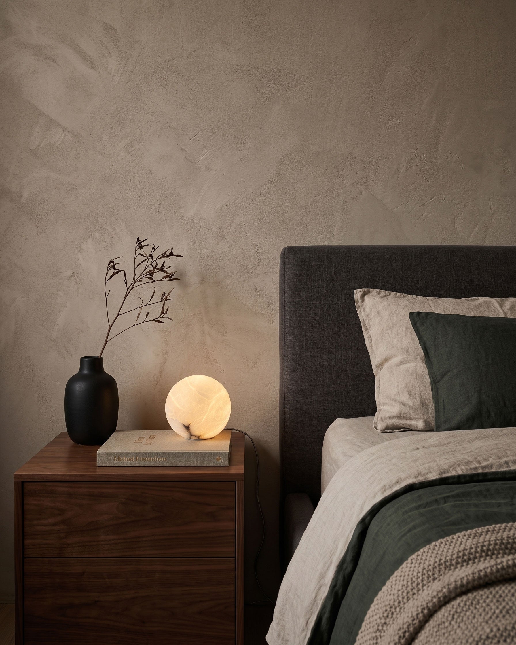 Darrow Glowing Table Lamp