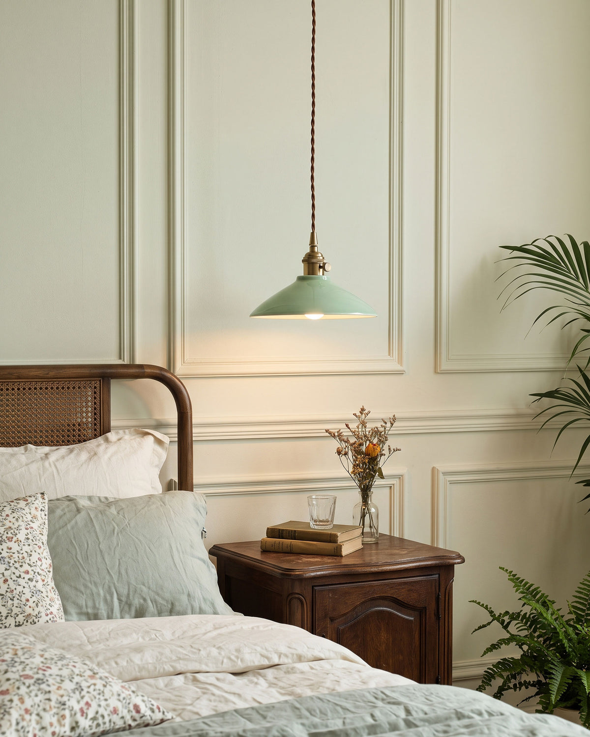 Emmeline Ceramic Cone Pendant Light – detail 9