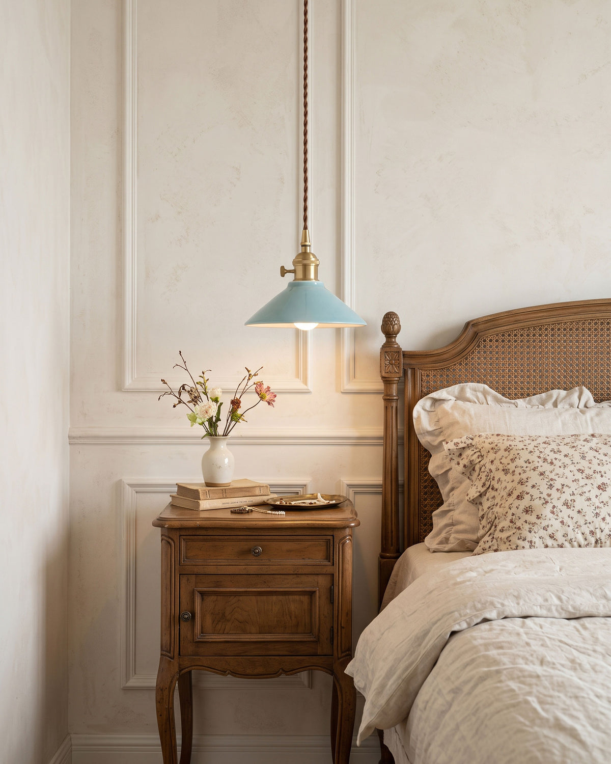 Emmeline Ceramic Cone Pendant Light – detail 14