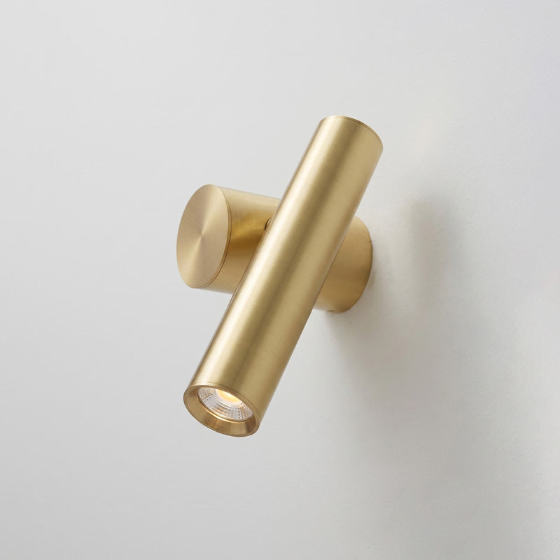 Evander Minimalist Wall Sconce
